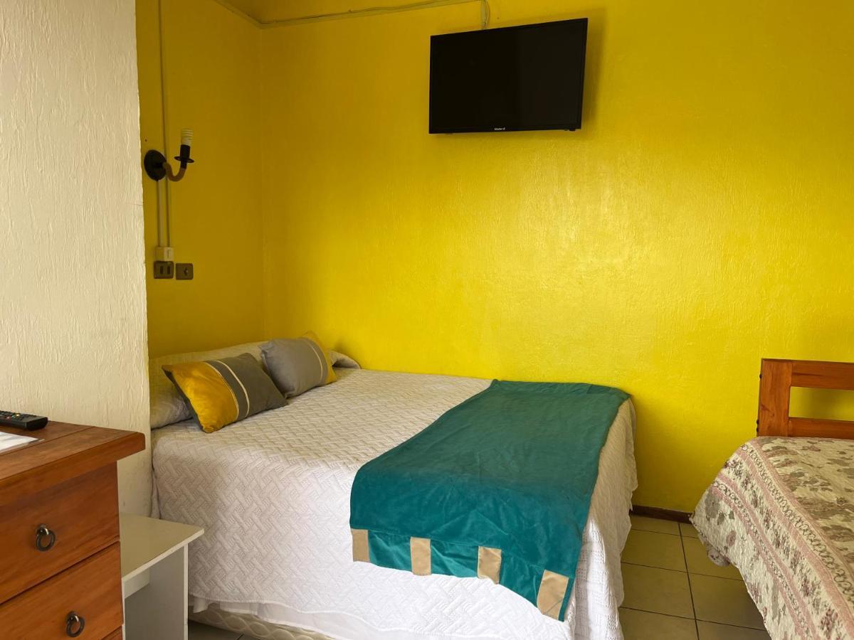 Hostal Avenue La Serena Kültér fotó
